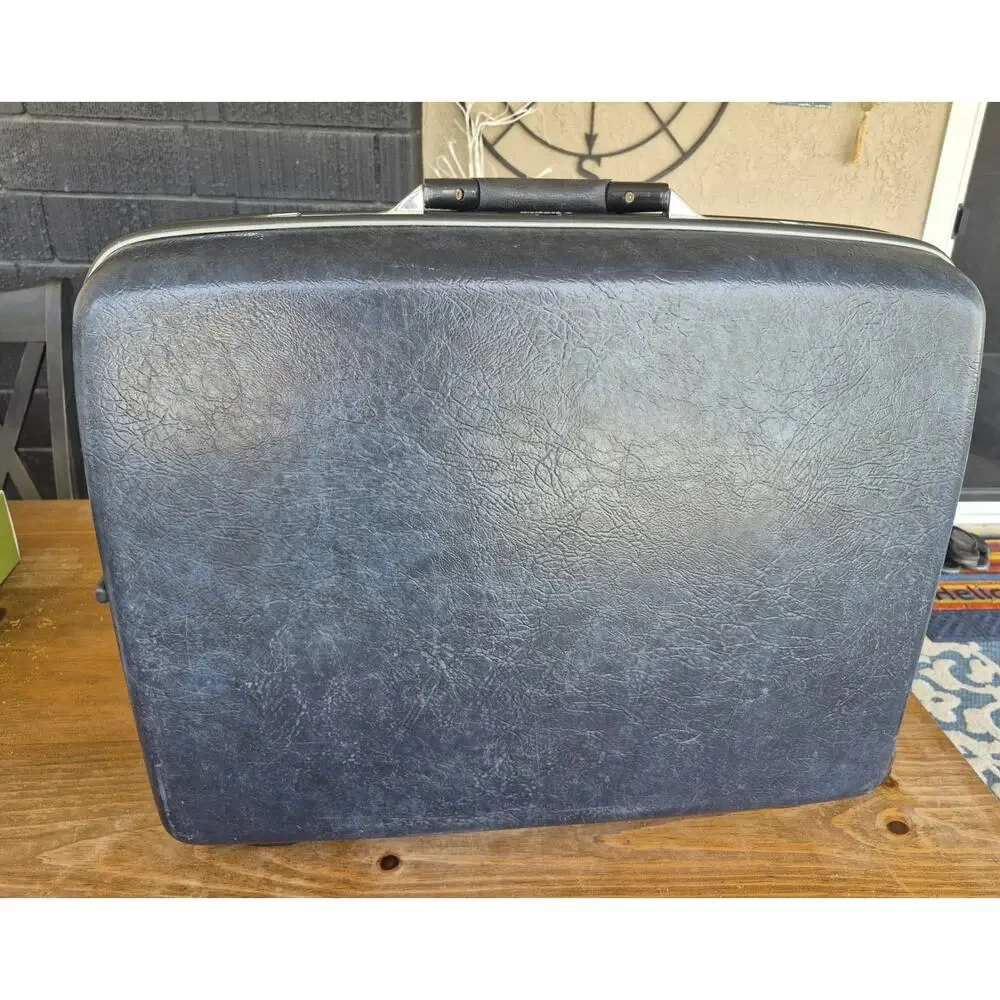 Vintage Blue Samsonite Silhoutte Luggage Suitcase Hard Shell 26x21x8 With Wheels